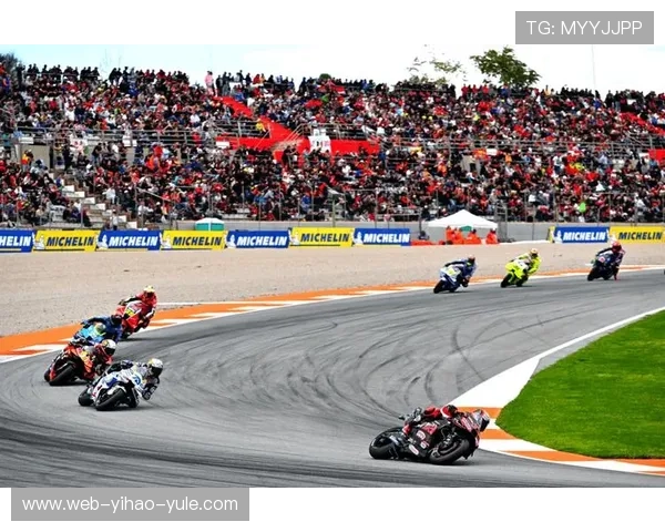 瓦伦西亚赛季收官战精彩纷呈摩托车手争夺总冠军焦点