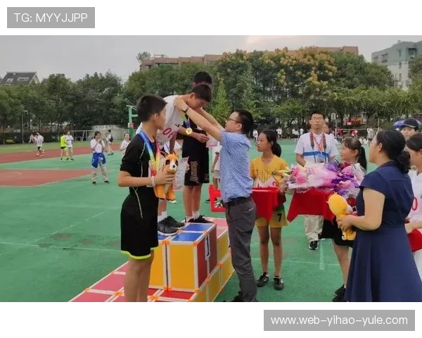 汗水与荣耀交织的赛场盛典点燃全球竞技热潮 汗水与荣耀交织的赛场盛典点燃全球竞技热潮